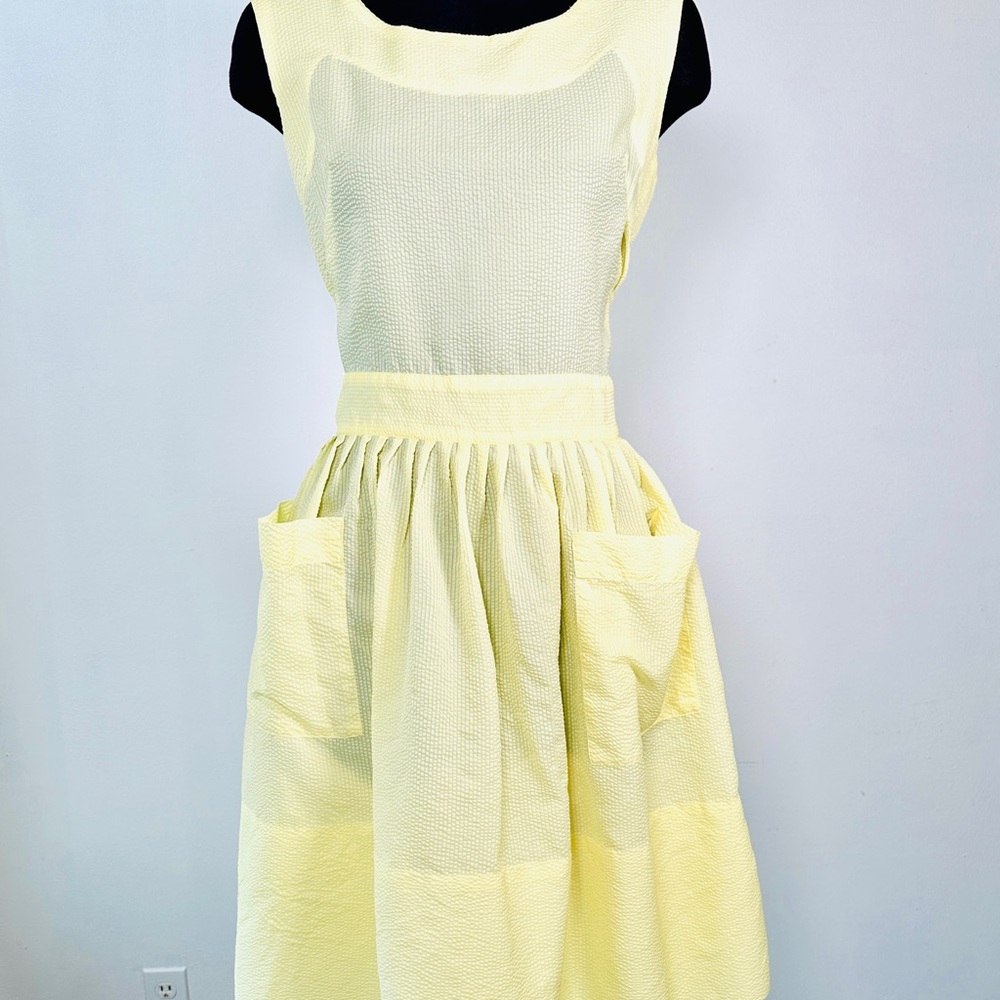 Vintage 60s Yellow Seersucker Sun Dress Fit Flare Wrap Back Huge Pockets M